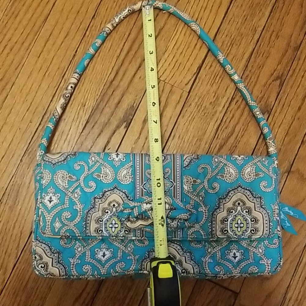 Vera Bradley purse - Picture 3 of 9